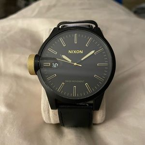 Nixon Magnified - The Chronicle Watch